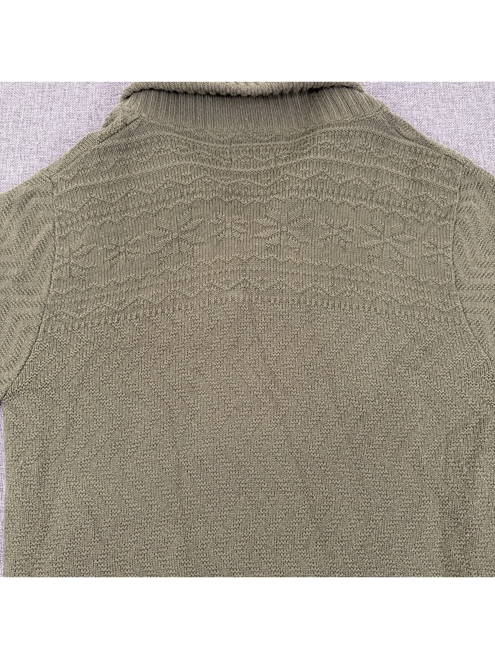 Vintage JCPenney Classic Styling Mens S/M Shawl Collar Sweater Green Snowflakes